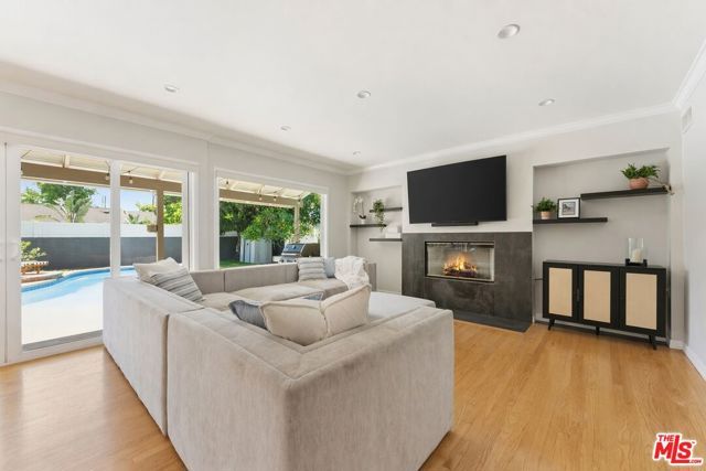 14056 Margate Street, Sherman Oaks, CA 91401