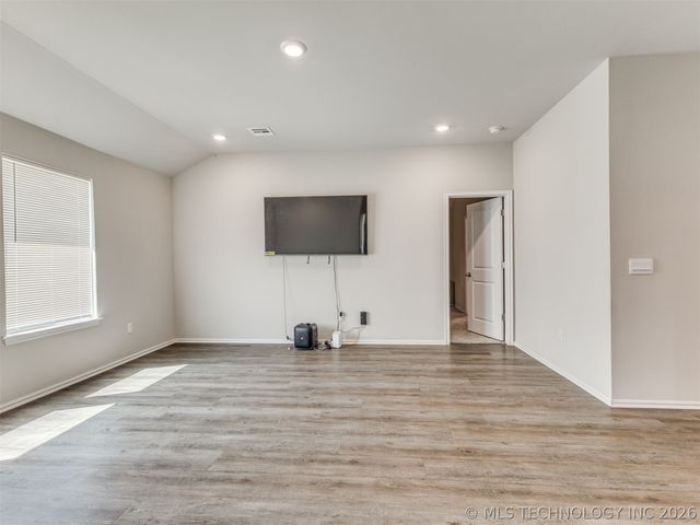 1825 E Vandalia Street, Broken Arrow, OK 74012