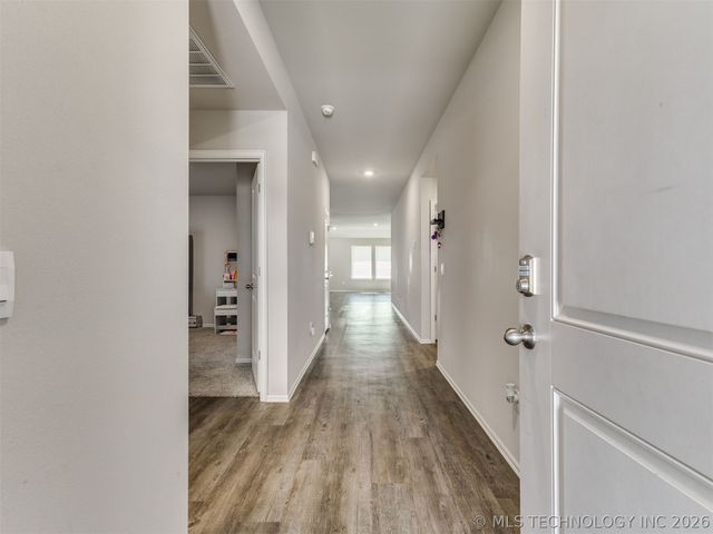 1825 E Vandalia Street, Broken Arrow, OK 74012