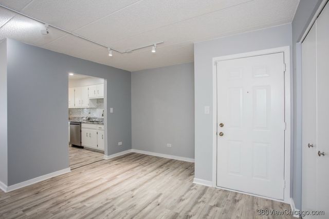 8415 W 95th Street 24, Hickory Hills, IL 60457