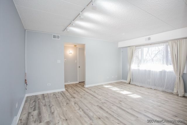 8415 W 95th Street 24, Hickory Hills, IL 60457