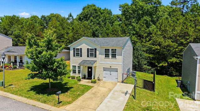 3938 Hemingway Drive NW, Hickory, NC 28601