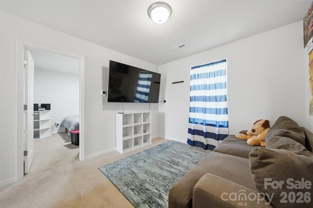 3938 Hemingway Drive NW, Hickory, NC 28601