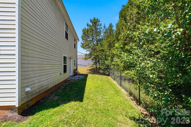 3938 Hemingway Drive NW, Hickory, NC 28601