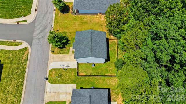 3938 Hemingway Drive NW, Hickory, NC 28601