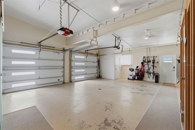 661 79TH CIRCLE S, St Petersburg, FL 33707