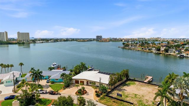 661 79TH CIRCLE S, St Petersburg, FL 33707