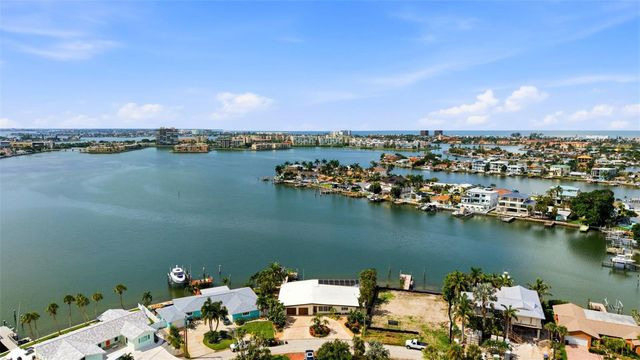 661 79TH CIRCLE S, St Petersburg, FL 33707