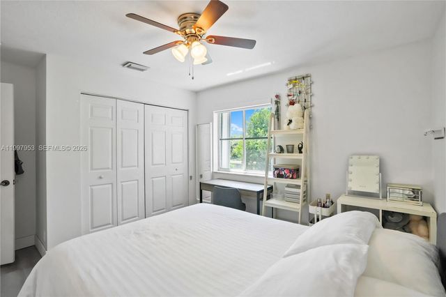 1317 Chenille Cir, Weston, FL 33327