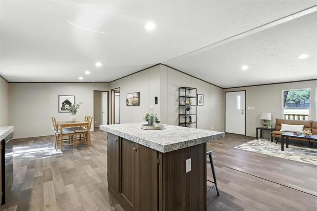 131 Kelly Court, Azle, TX 76020