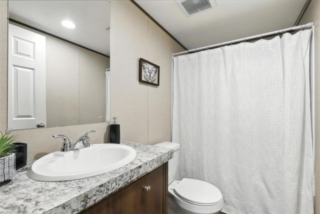 131 Kelly Court, Azle, TX 76020