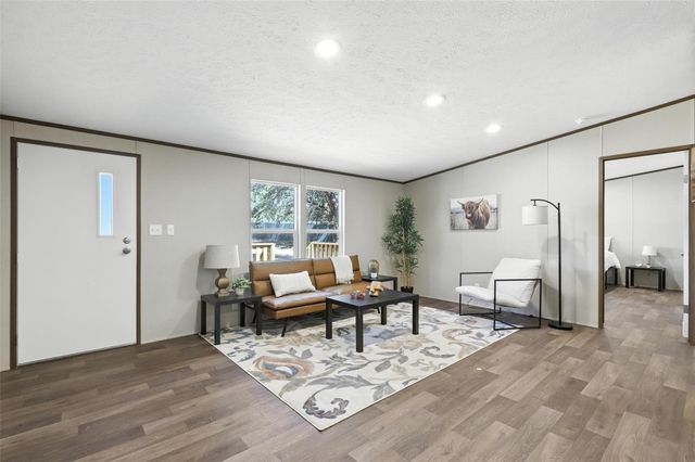 131 Kelly Court, Azle, TX 76020