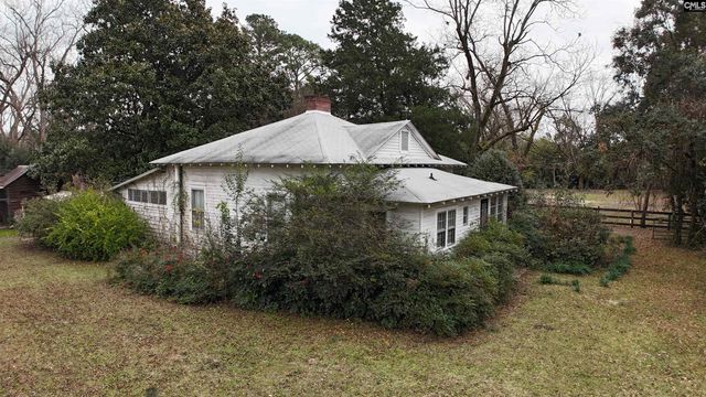 1917 Old Hopkins Road, Hopkins, SC 29061