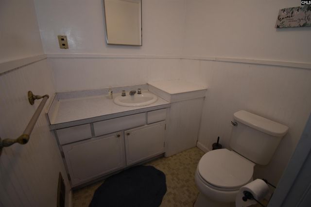 1917 Old Hopkins Road, Hopkins, SC 29061