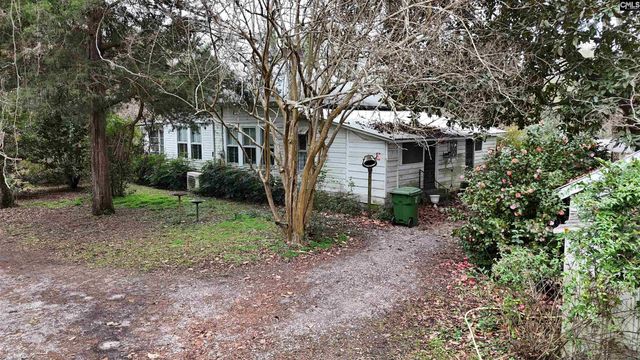 1917 Old Hopkins Road, Hopkins, SC 29061