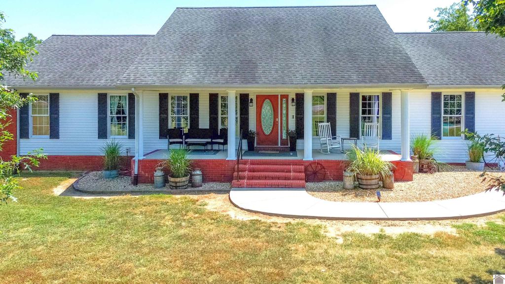111 Pennie Ln., Princeton, KY 42445