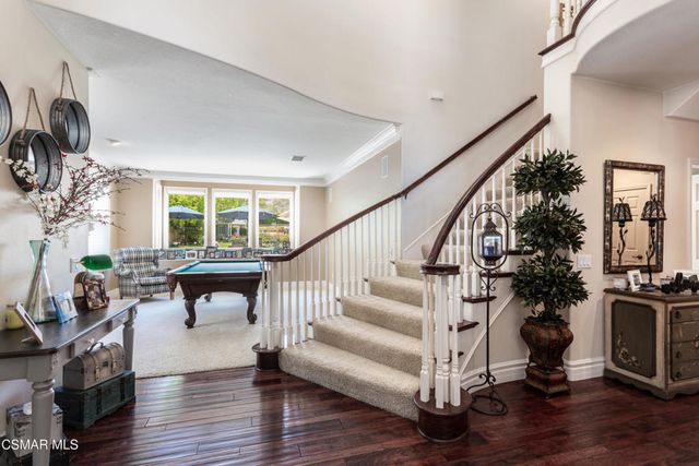 68 E Twisted Oak Drive, Simi Valley, CA 93065