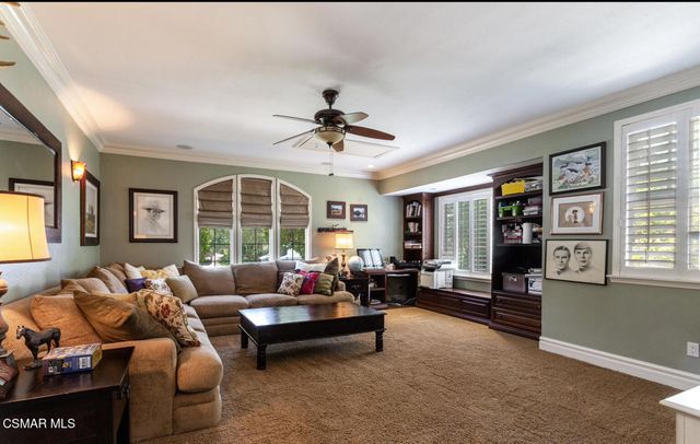 68 E Twisted Oak Drive, Simi Valley, CA 93065