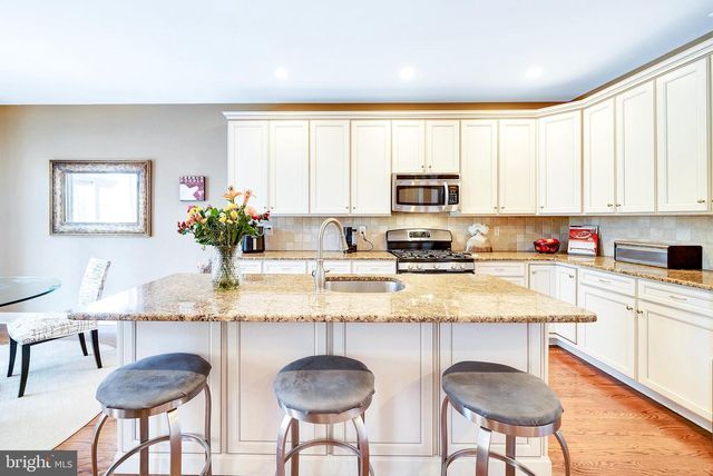 108 CARRIAGE CT, Plymouth Meeting, PA 19462
