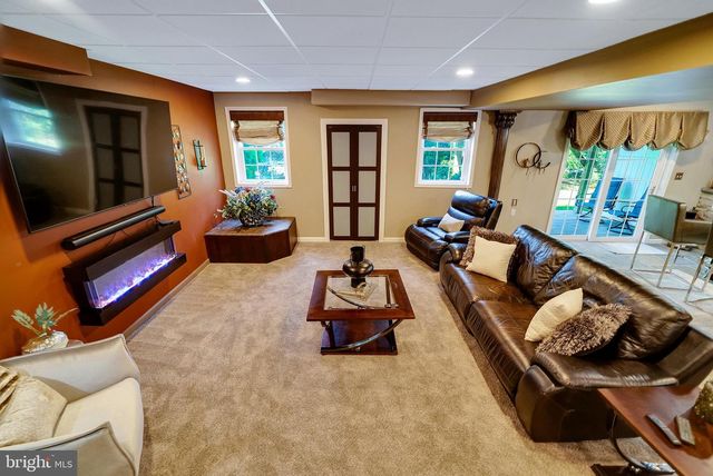 108 CARRIAGE CT, Plymouth Meeting, PA 19462