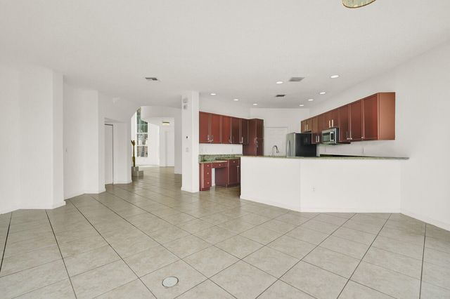9037 Alexandra Circle, Wellington, FL 33414