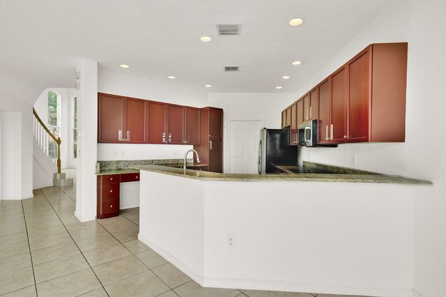 9037 Alexandra Circle, Wellington, FL 33414