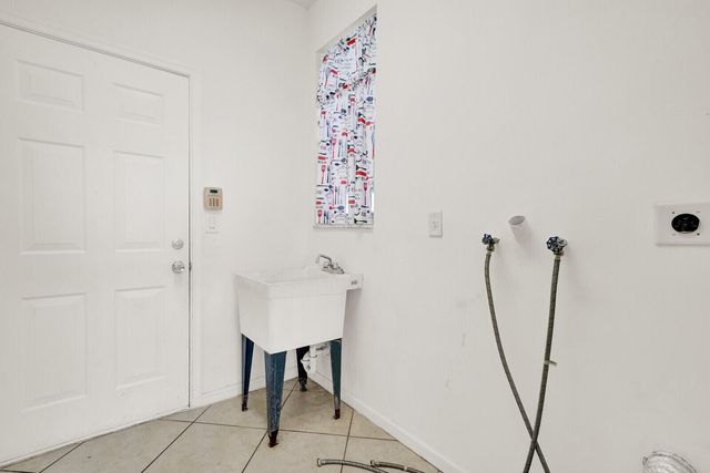 9037 Alexandra Circle, Wellington, FL 33414