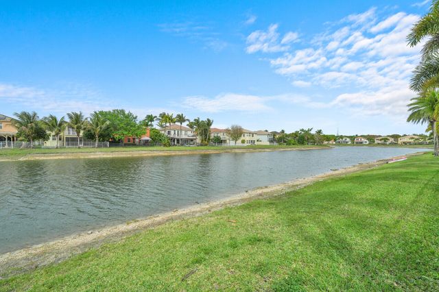 9037 Alexandra Circle, Wellington, FL 33414