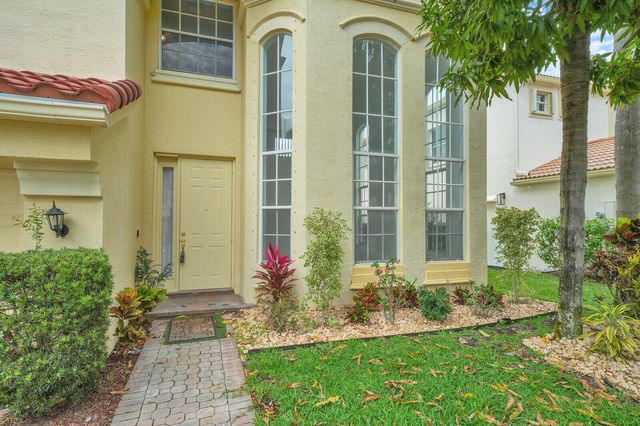 9037 Alexandra Circle, Wellington, FL 33414