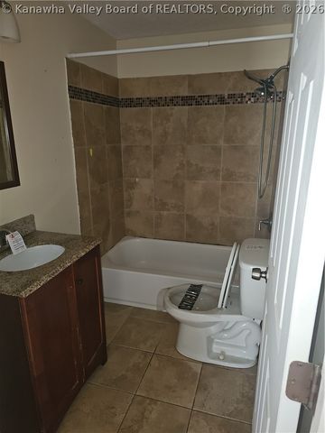 1315 Moore Avenue, Dunbar, WV 25064