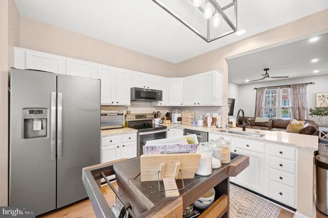 7005 MANAHOAC PL, Gainesville, VA 20155