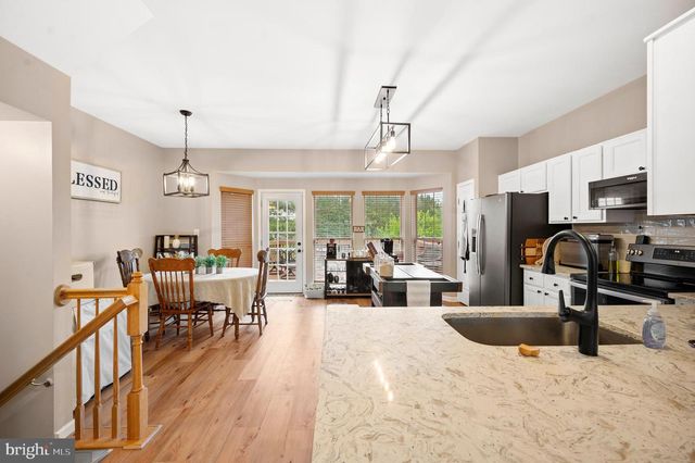 7005 MANAHOAC PL, Gainesville, VA 20155