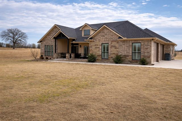 1410 S Shore Drive, Bonham, TX 75418