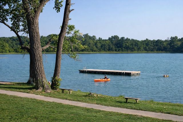 1410 S Shore Drive, Bonham, TX 75418