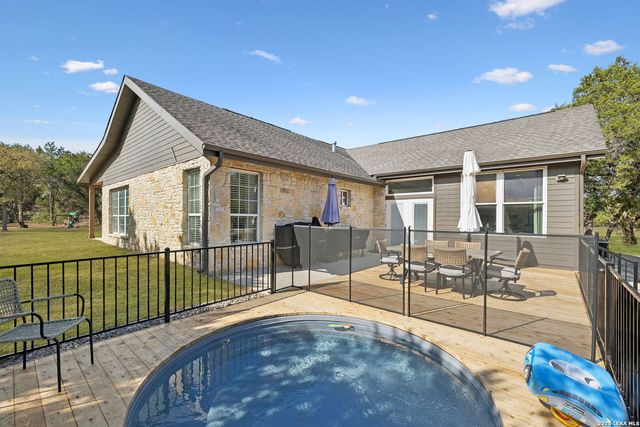 4669 Fm 2673, Canyon Lake, TX 78133