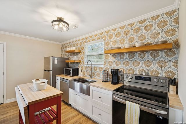 4669 Fm 2673, Canyon Lake, TX 78133