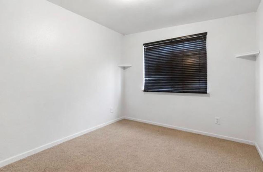 Image 8 of property listing at 2596 Walnut Street, Selma, CA 93662