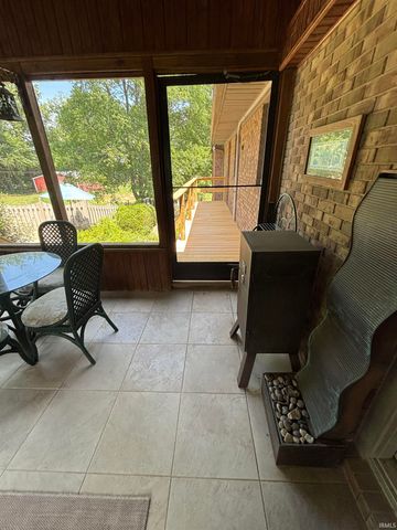 1523 S Red Leaf Drive, Evansville, IN 47712