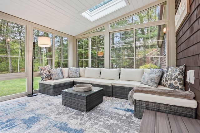 46 Hayden Lane, Bedford, MA 01730