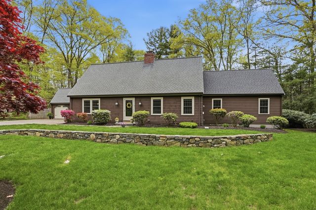 46 Hayden Lane, Bedford, MA 01730