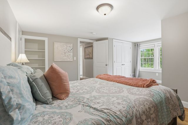 46 Hayden Lane, Bedford, MA 01730
