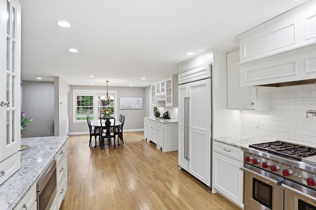 46 Hayden Lane, Bedford, MA 01730
