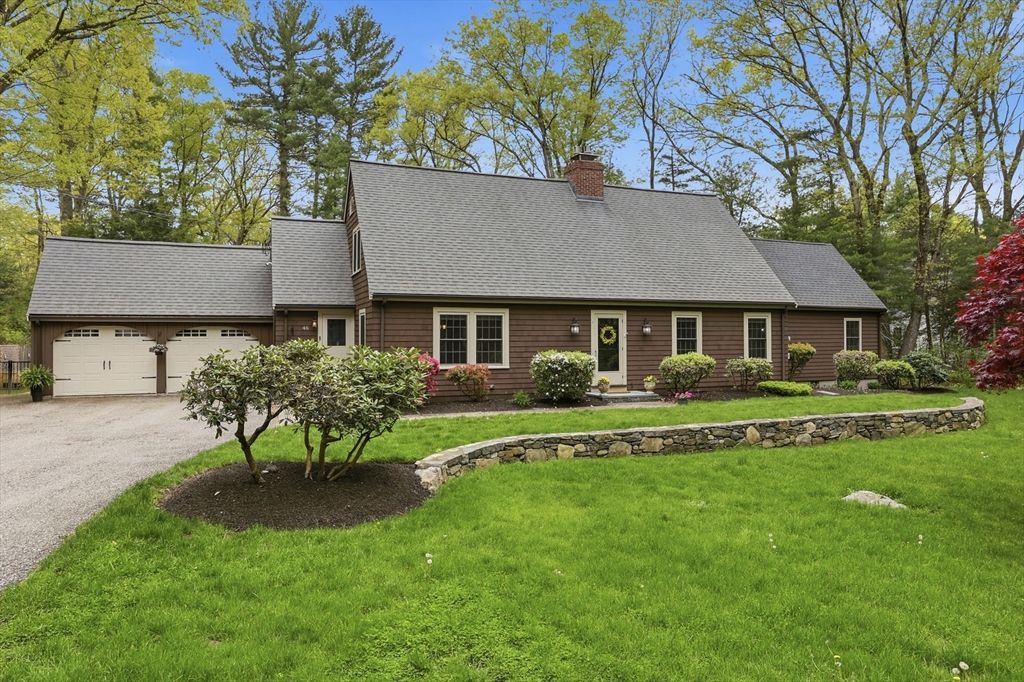 46 Hayden Lane, Bedford, MA 01730