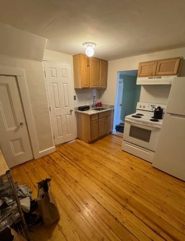 30 Academy Hill Rd 3, Boston, MA 02135