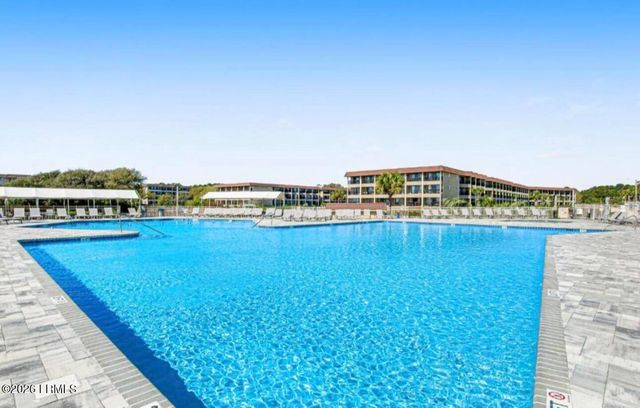40 Folly Field Rd Apt C229, Hilton Head Island, SC 29928