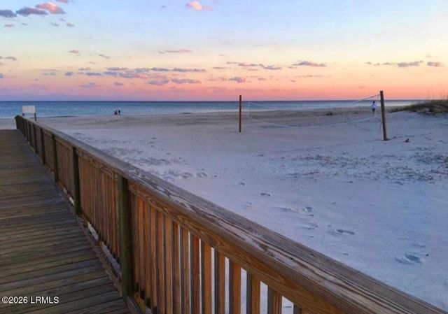 40 Folly Field Rd Apt C229, Hilton Head Island, SC 29928