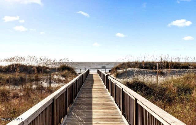 40 Folly Field Rd Apt C229, Hilton Head Island, SC 29928