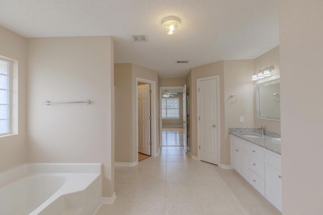 1230 Grand Ridge Circle, Gulf Breeze, FL 32563