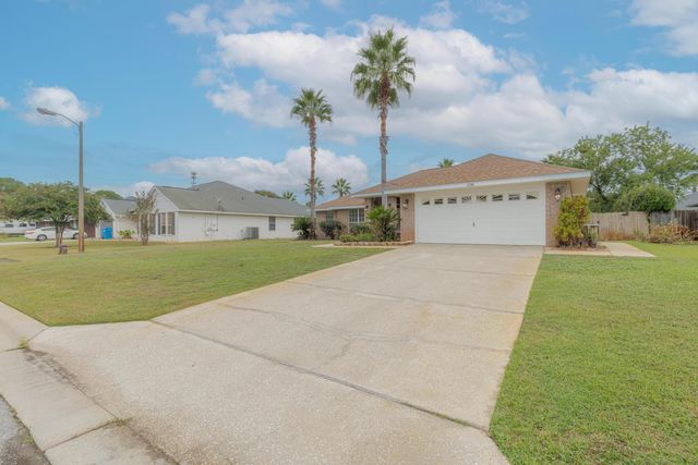 1230 Grand Ridge Circle, Gulf Breeze, FL 32563