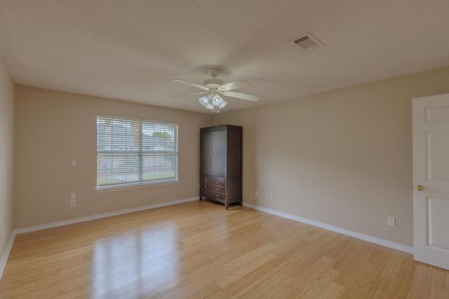 1230 Grand Ridge Circle, Gulf Breeze, FL 32563